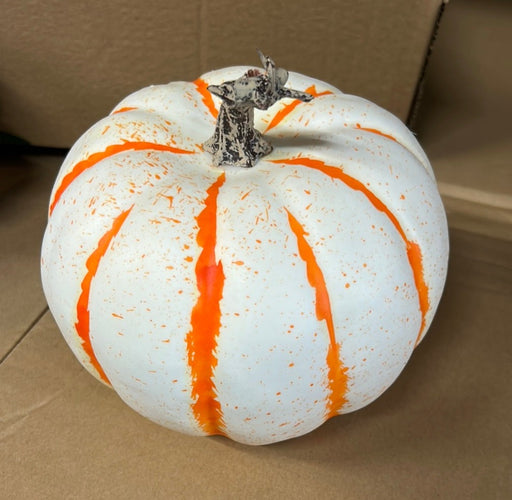 16 x11cm Orange & White Pumpkin
