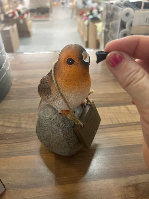 DAMAGED Robin on a  Rock with Hanging Plaque - Special Nan NOSE NEEDS TO BE GLUED