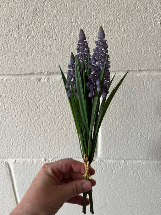 4 Stem Muscari Flower Bundle x 28cm - purple