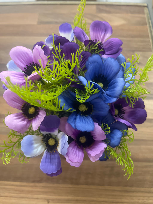 Remembrance Grave Pot H10 x D13cm purple anemone