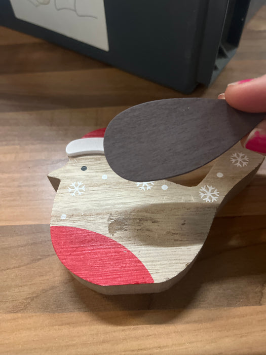 NEEDS GLUEING Chunky Sitting Robin with Hat x 10cm SEE PICTURES