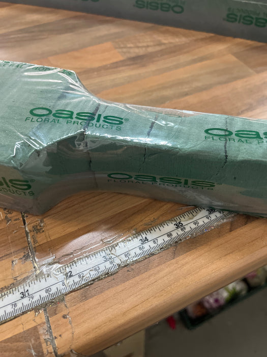 BROKEN Oasis Designer Shape CRICKET BAT damaged