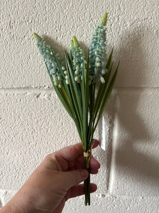 4 Stem Muscari Flower Bundle x 28cm - light blue