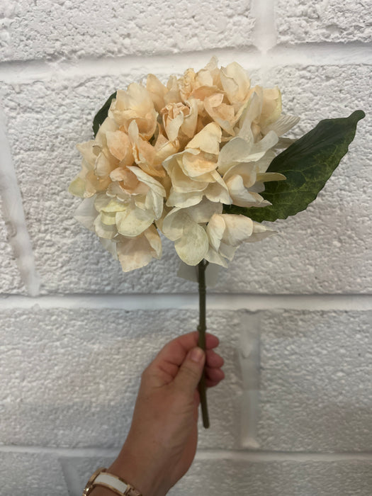 33cm hydrangea stem vintage cream