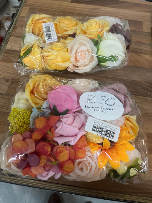 BAG OF RANDOM LOOSE FLOWERS HEADS, bag chosen randomly from the photo
