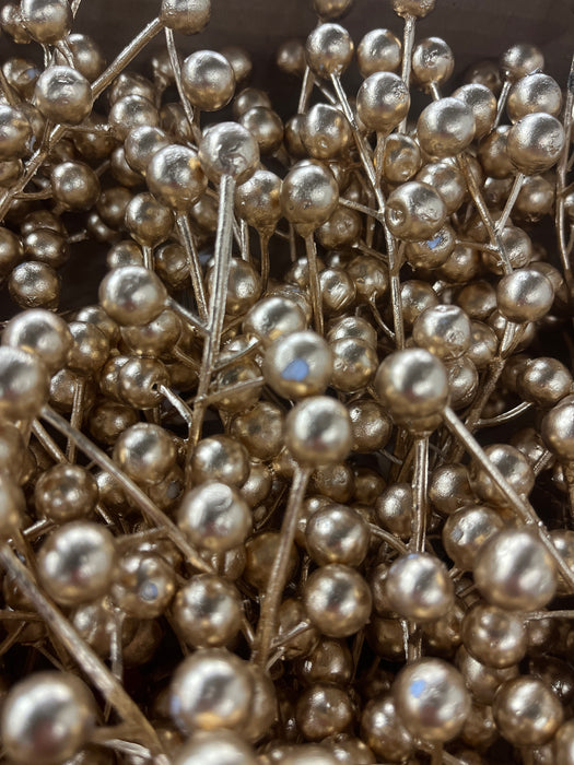 Berry Bunch x 5 Gold (may show polystyrene)