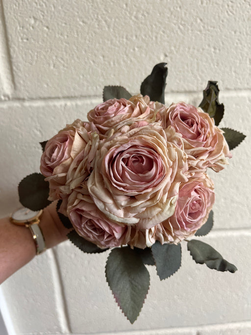 Dried look rose bundle