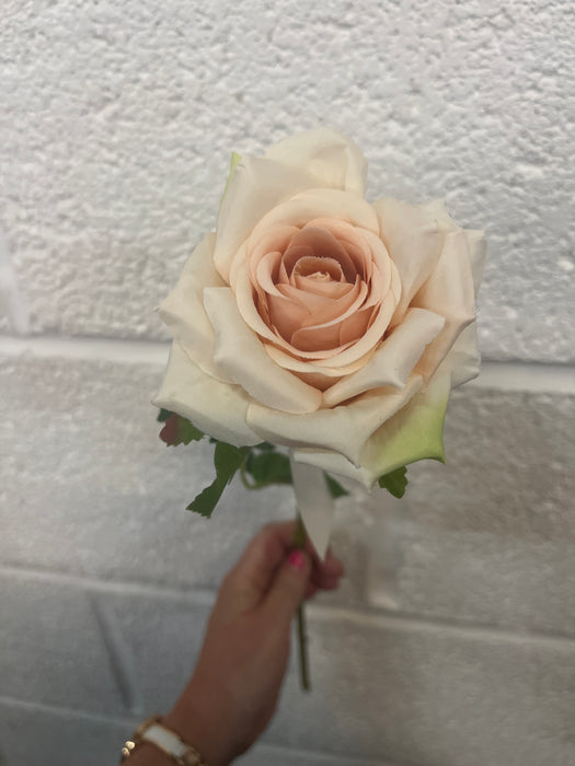43cm Single stem diamond rose peach