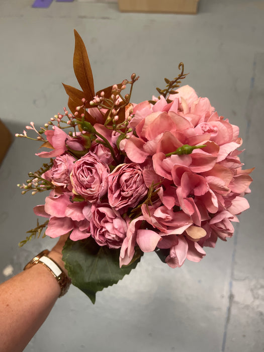 32cm dried style pink rosebud  hydrangea bush