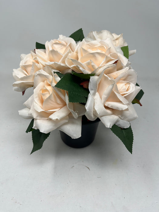 HANDMADE replacement pot with 7 Apricot roses