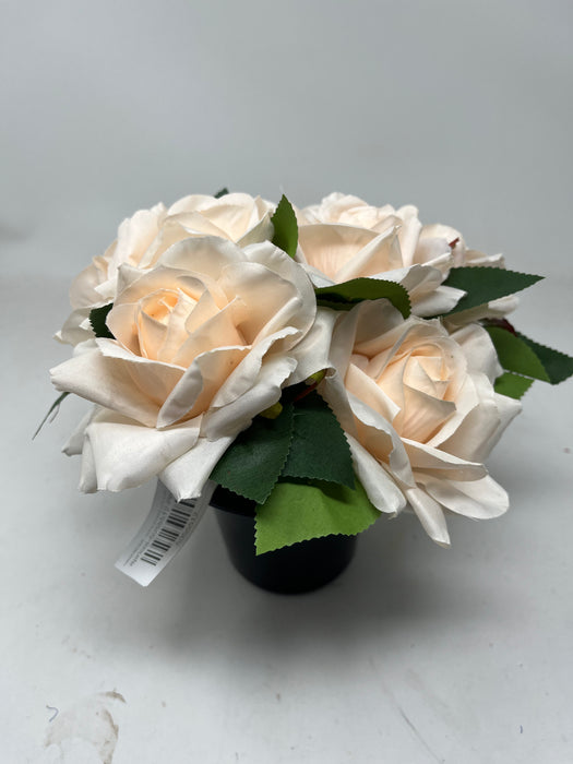 HANDMADE replacement pot with 7 Apricot roses