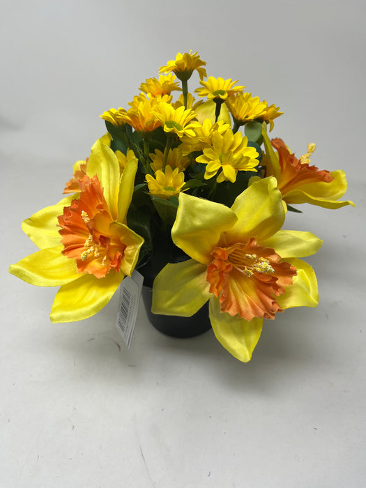 HANDMADE replacement pot with Daffodils + Yellow Daisies