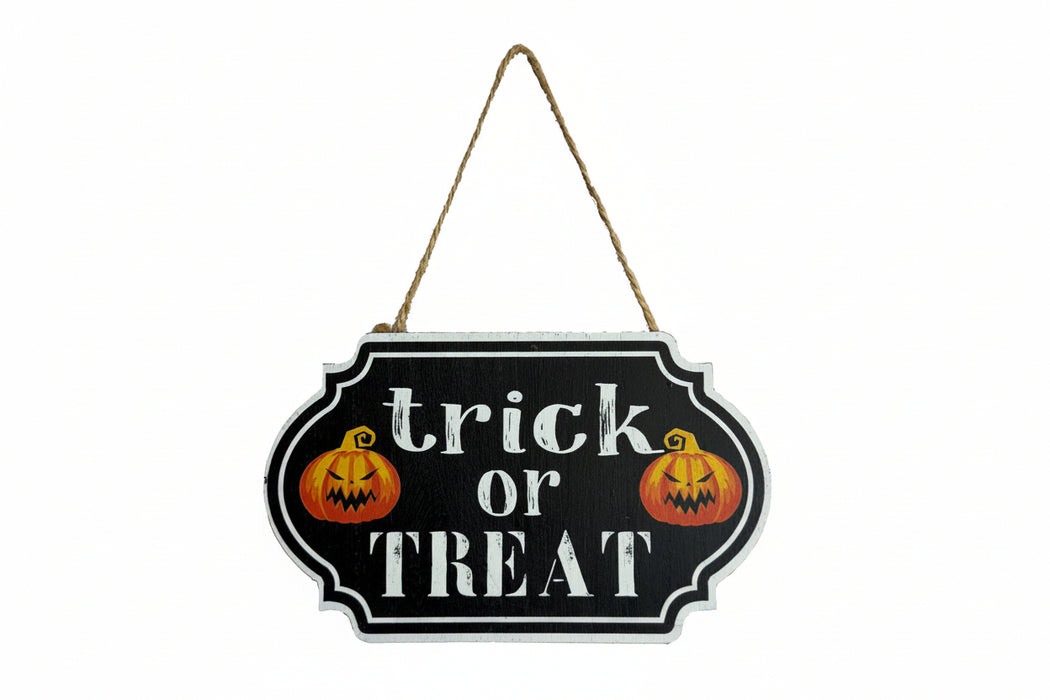 Wooden Trick Or Treat Sign 20 x 12cm