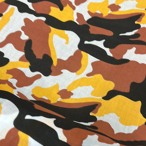 1 Metre Large print Beige Camouflage Polycotton Fabric x 112cm / 44"