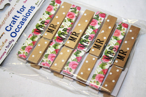 8 Mr & Mrs Vintage Patterned Pegs