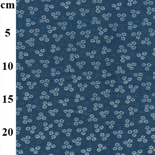 1 Metre Printed Light Denim - 100% Cotton - 147cm/58" - 3 Daisy Cluster T163