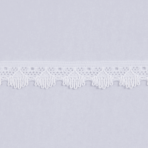 White Narrow Fringed Lace x 15mm - per Metre
