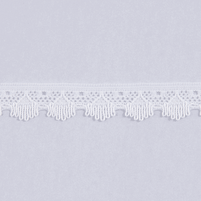 White Narrow Fringed Lace x 15mm - per Metre