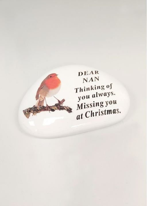 Christmas Robin Pebble - Dear Nan
